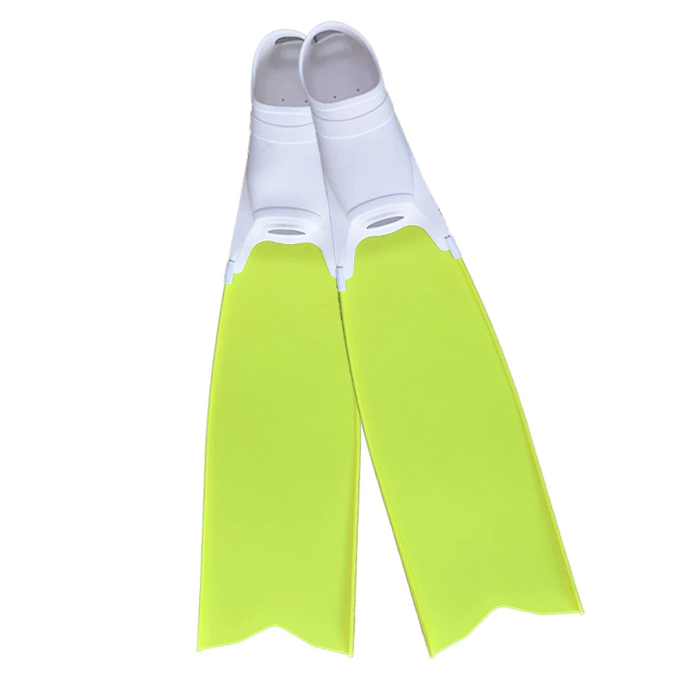 Vollfuß-Tauchflossen mit langem Klinge für Freitauchen und Speerfischen. Kostenlose Tauchflossen