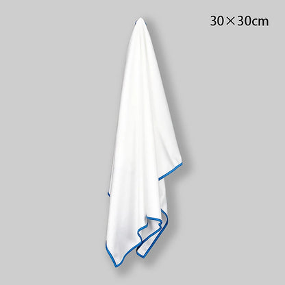 Reinigungs tuch zum Abwischen von Rotwein gläsern Wischen Sie das Glas ab, ohne Spuren zu hinterlassen