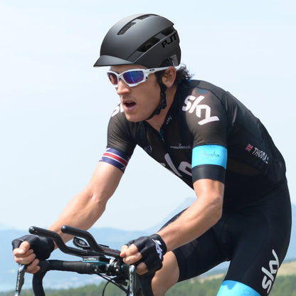 PJT Neuer Fahrradhelm In-Mold Mountain Road USB wiederaufladbar Rücklicht Fahrradhelm Sport sicherer Hut MTB Fahrradhelm