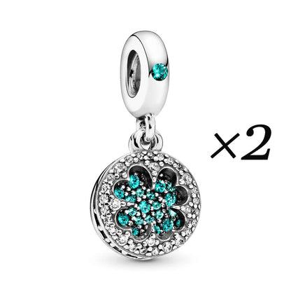 Glücksbringer mit vierblättrigem Kleeblatt, baumelnd, passend für Original-Pan-Armbänder, DIY-Frauen-Schmuck, Geschenke für Neujahr 2024