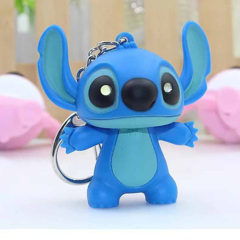 Lilo und Stitch Engel leuchtender Klang Schlüsselanhänger Cartoon Animation Kinder Erwachsene Geschenk Reißverschluss Dekoration Spielzeug Modell Ornament Puppe DIY
